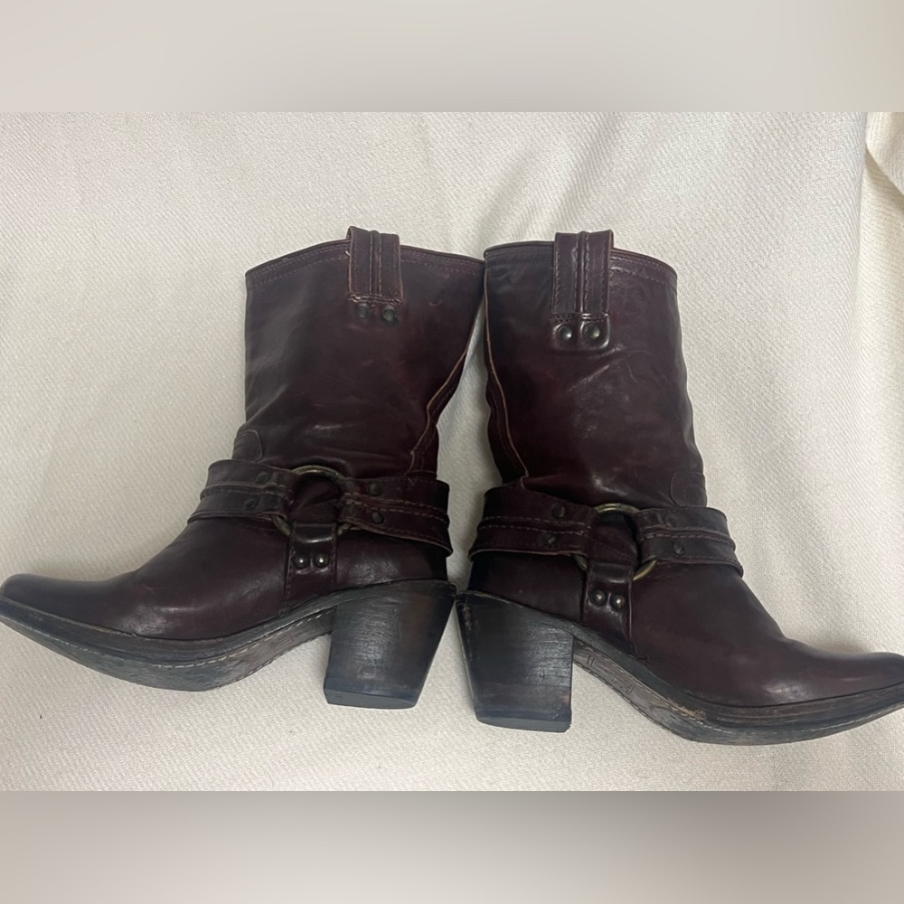 FRYE Women's Carmen Harness Short Boots Size 5.5 - Picture 4 of 5